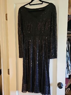 Cobian Black Sequin Long-Sleeve Open Sleeve Midi Dress